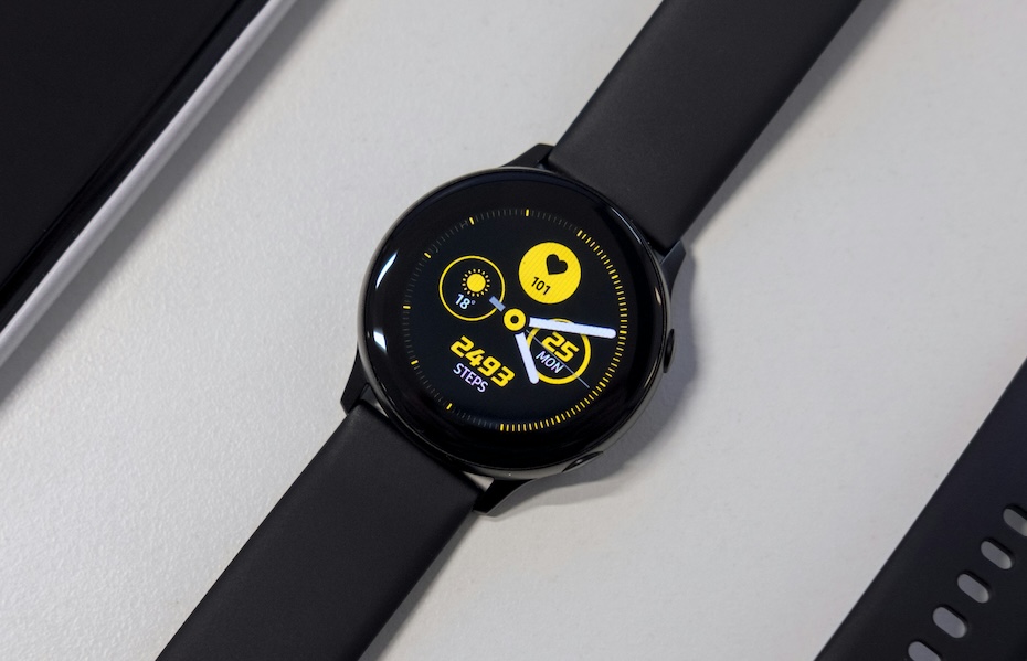 Для старых и новых часов Galaxy Watch выходит масштабное обновление One UI